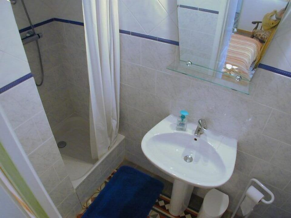 Hair dryer, towels