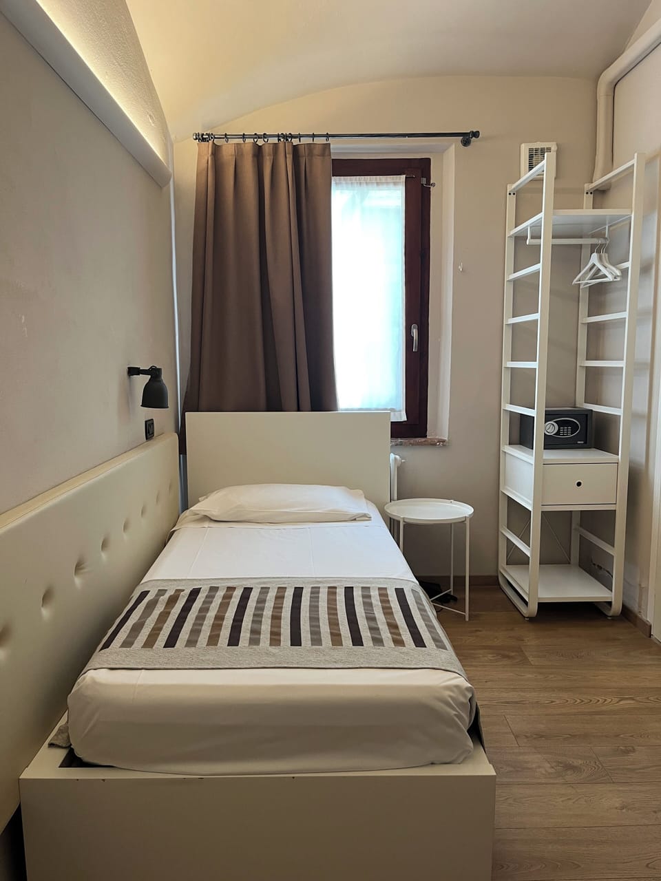 Single Room, 1 Bedroom | In-room safe, desk, cribs (surcharge), WiFi (free)