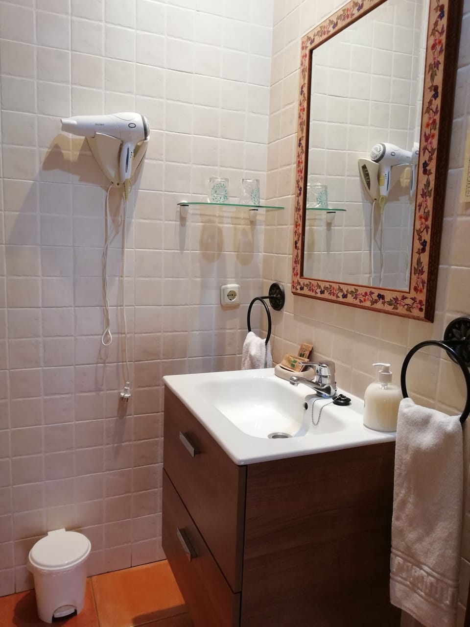Don Carlos Cáceres Hotel in Cáceres‎