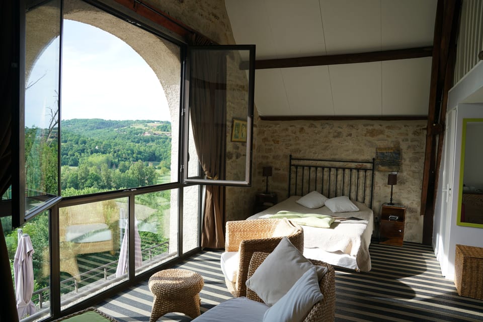Panoramic Double Room | Living area | TV