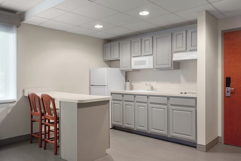 Suite, 2 Bedrooms | Room amenity