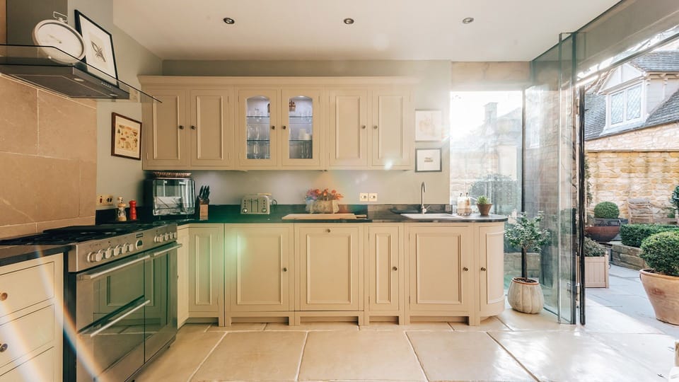 Kitchen, Singer House, Bolthole Retreats