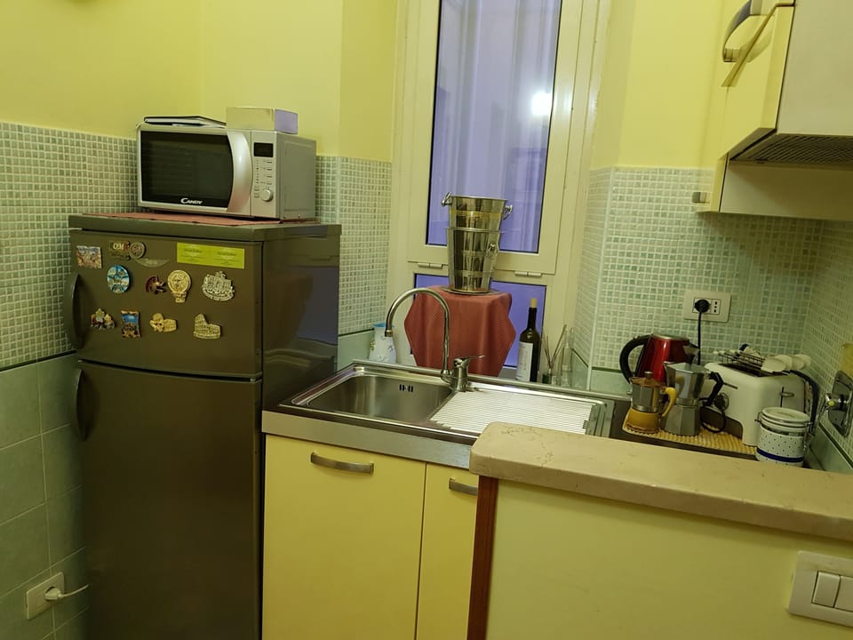 TV, DVD player