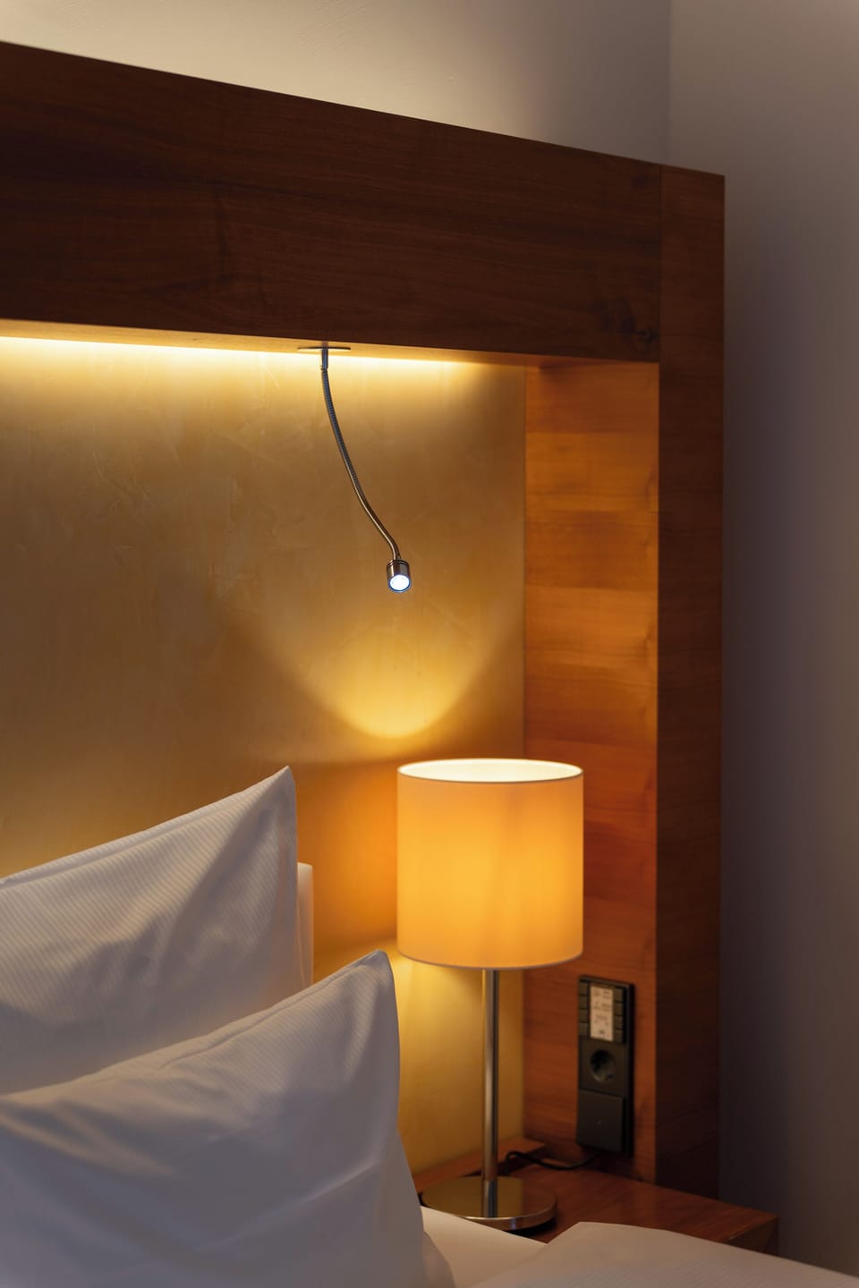 Junior Suite, Park View | Hypo-allergenic bedding, pillowtop beds, minibar, in-room safe