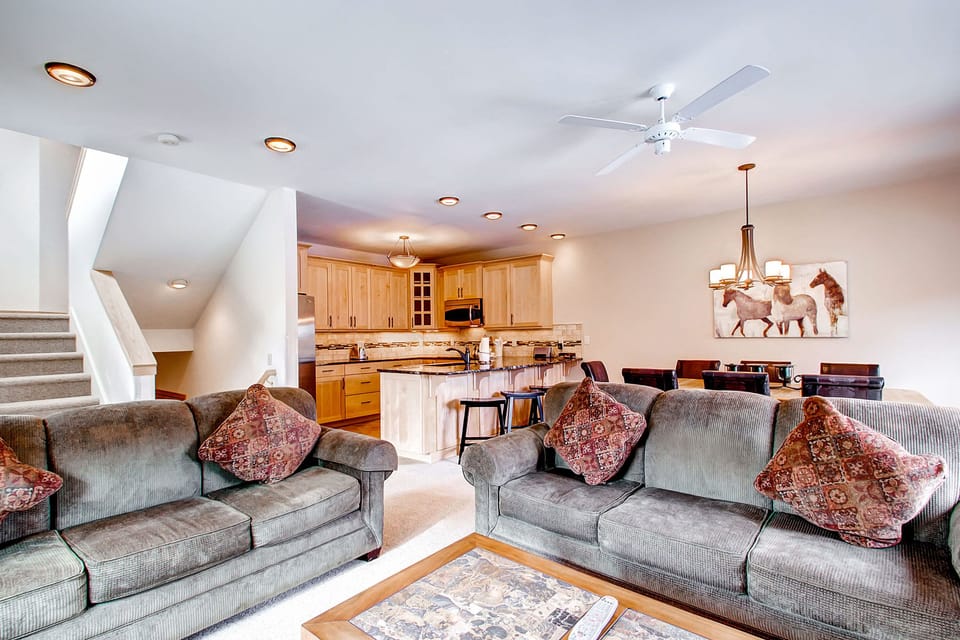 Living Room - Living Room