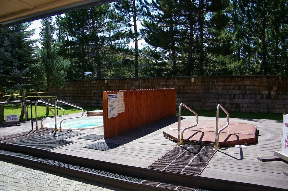 Common Area- Hot tub access