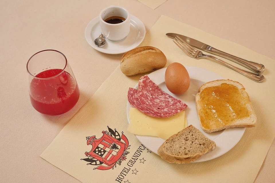 Free buffet breakfast