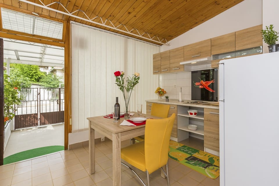 Kitchen and dining area

