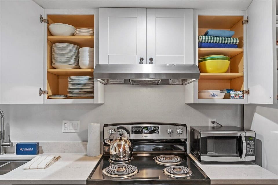 Main Level - Kitchen