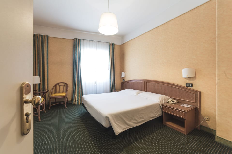 Minibar, in-room safe, desk, cribs/infant beds