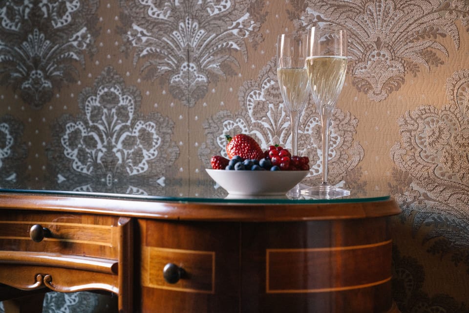 Superior Double Room | Minibar, in-room safe, desk, soundproofing