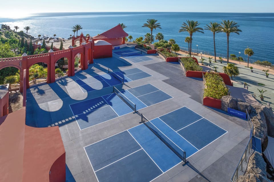 Tennis court