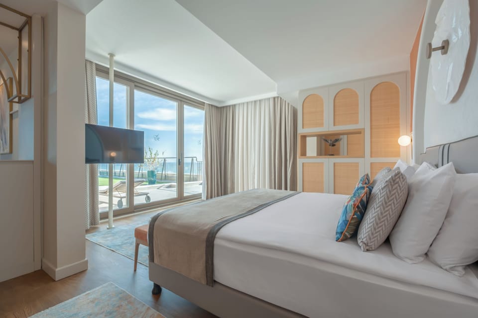 Elite Room | 1 bedroom, premium bedding, free minibar, in-room safe