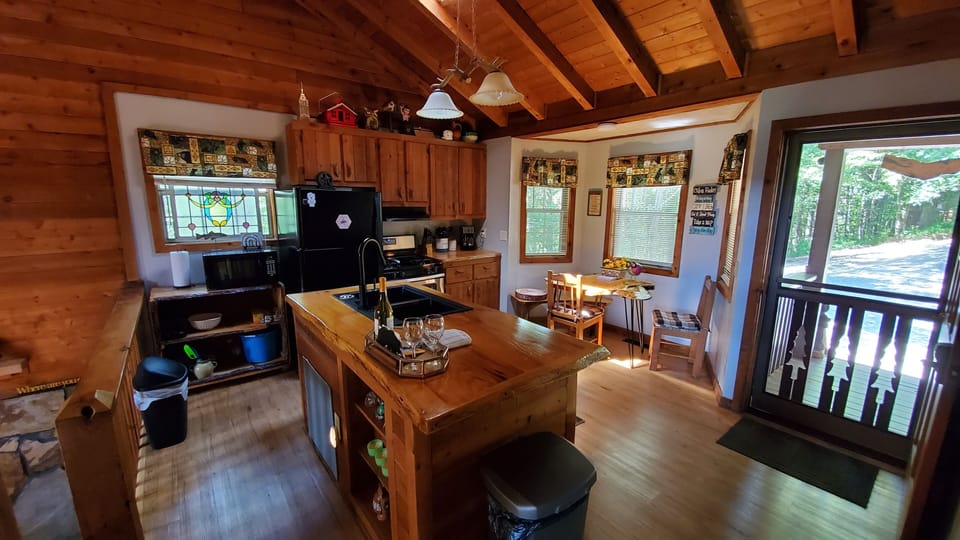 Large, fully equipped kitchen.