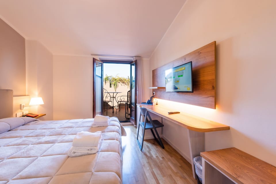 Minibar, in-room safe, individually furnished, desk