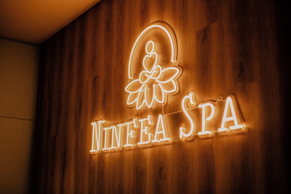 Sauna, hot tub, steam room, body treatments, body wraps, body scrubs