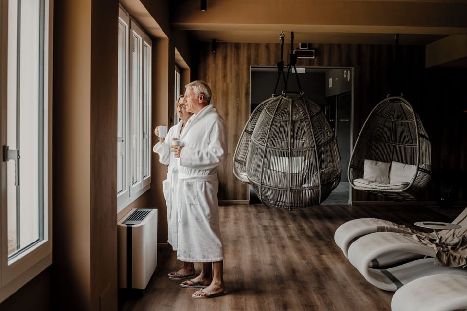 Sauna, hot tub, steam room, body treatments, body wraps, body scrubs