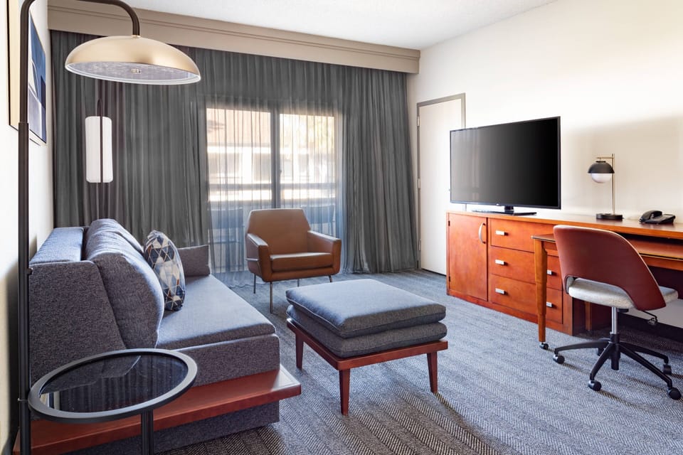 55-inch flat-screen TV with satellite channels, TV, Netflix
