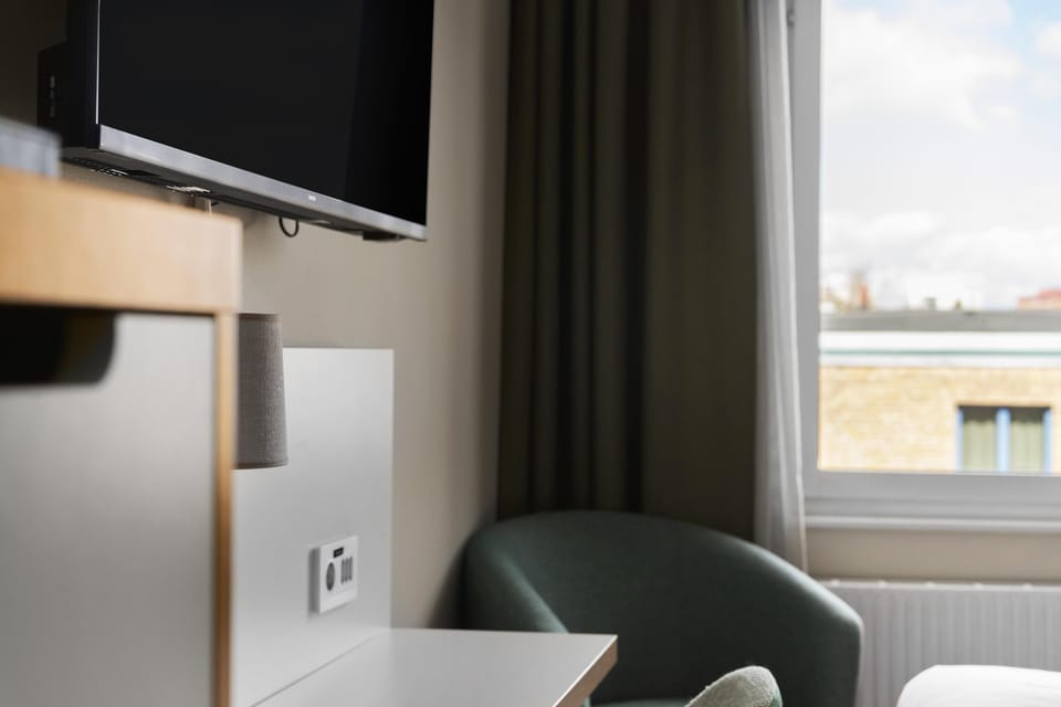 Economy Room, 1 Double Bed, Non Smoking | Desk, laptop workspace, blackout drapes, free cribs/infant beds
