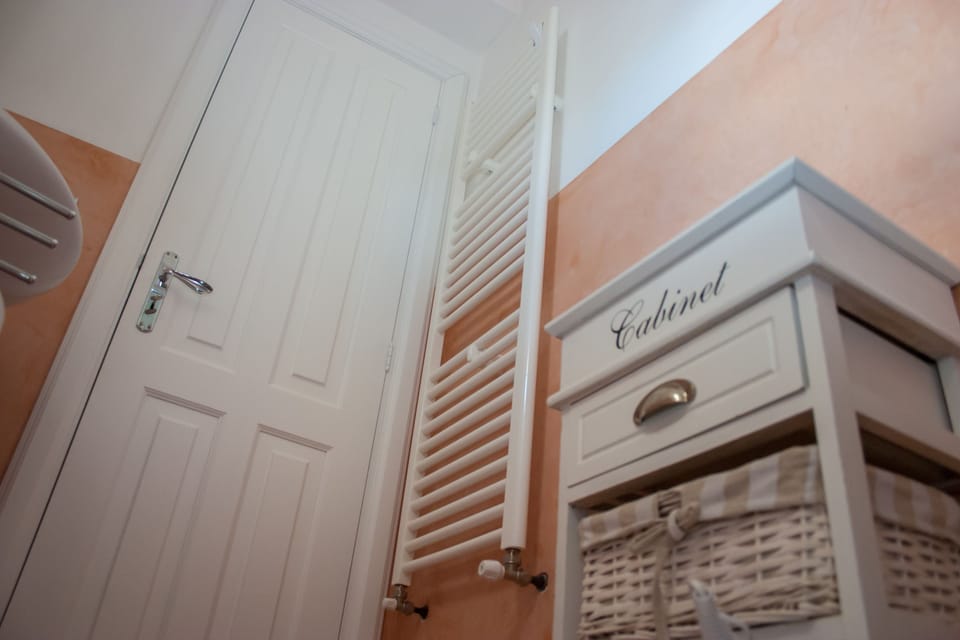 Double Room, Balcony, City View | Bathroom | Shower, free toiletries, hair dryer, towels