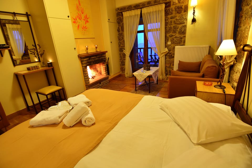 Superior Double Room, Fireplace | In-room safe, free cribs/infant beds, free WiFi, bed sheets