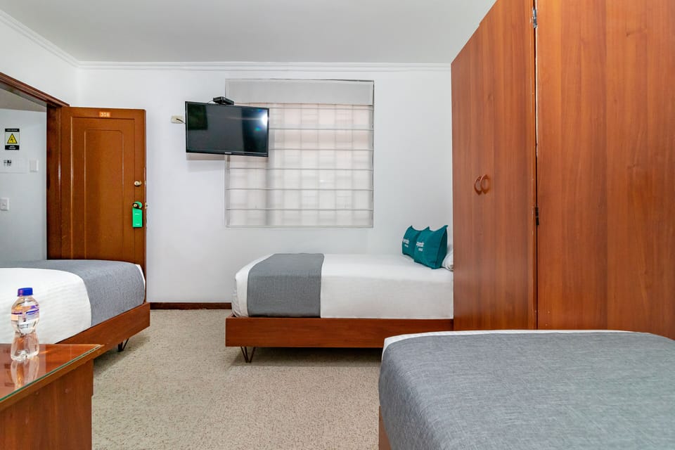 Standard Quadruple Room | Premium bedding, minibar, free WiFi, bed sheets