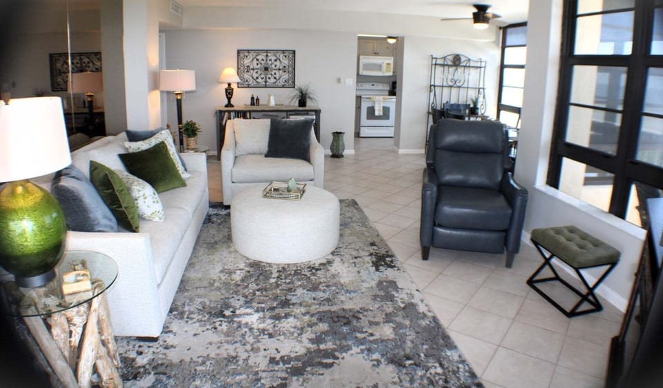 Living Room and Entry