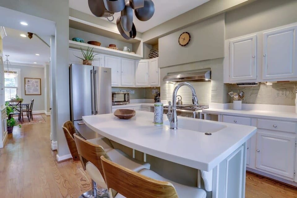 Dining Room connects with large eat-in kitchen