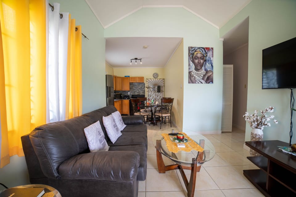 Elite Room, 2 Bedrooms, Garden View, Garden Area | Living area | Smart TV, video-game console, Netflix, Hulu
