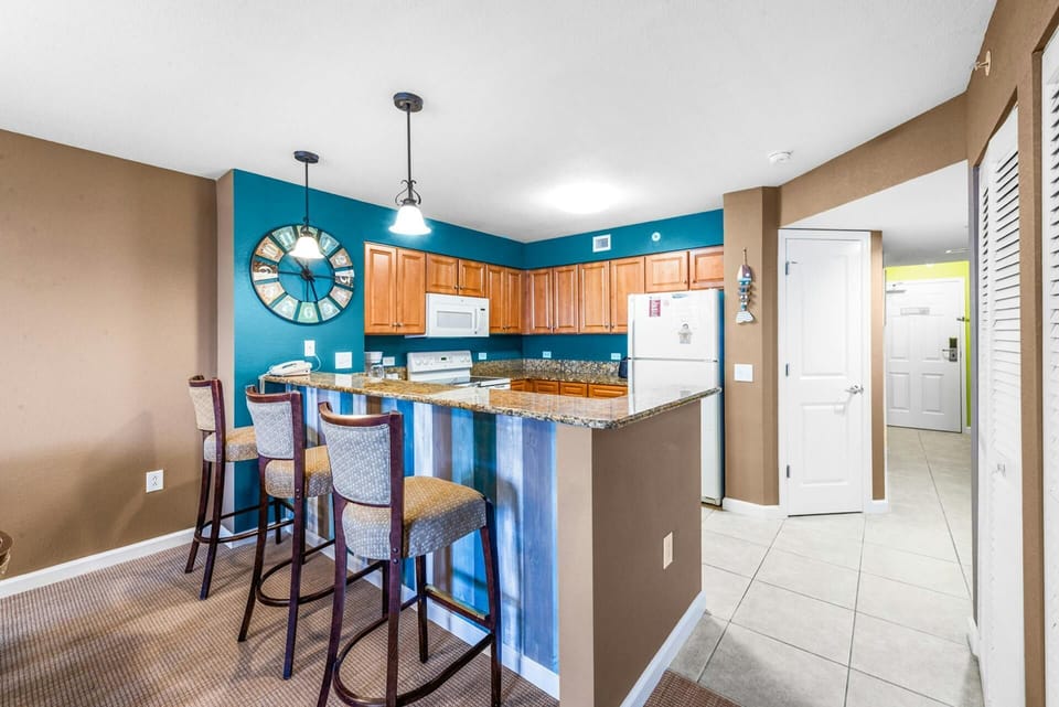 Kitchen Bar 