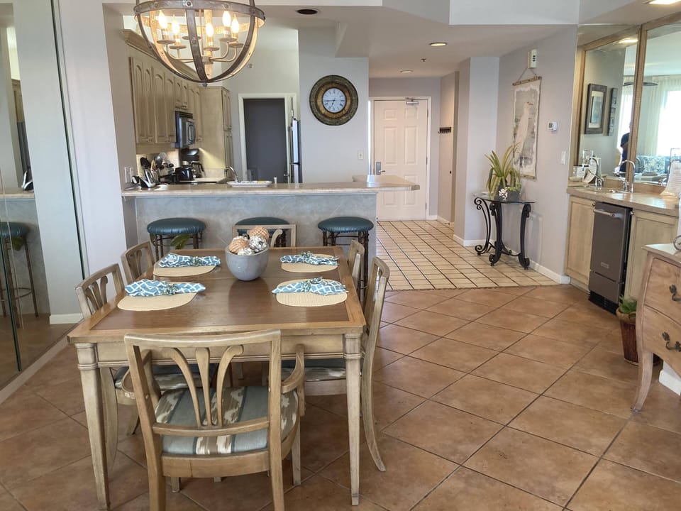 Dining/Kitchen/Entry