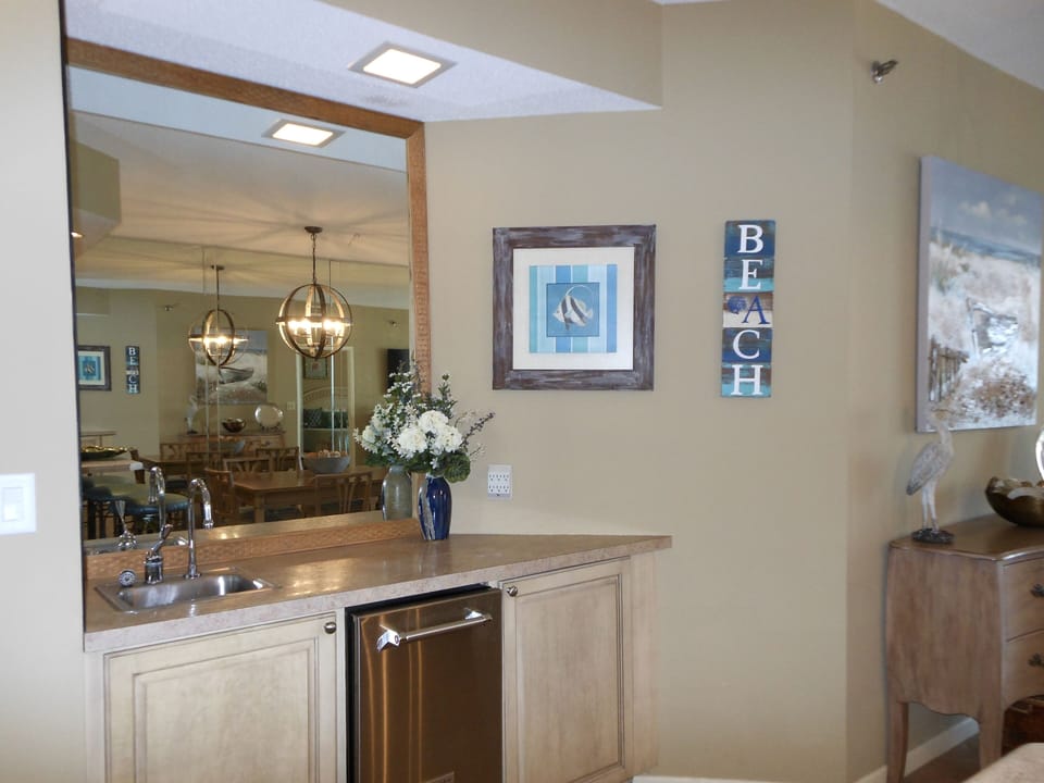 Wet Bar/Ice Machine