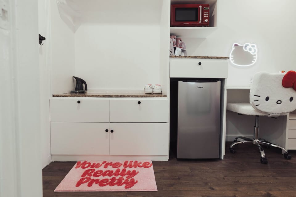 Exclusive Studio Suite, 2 Queen Beds, Non Smoking | Premium bedding, iron/ironing board, free WiFi, bed sheets