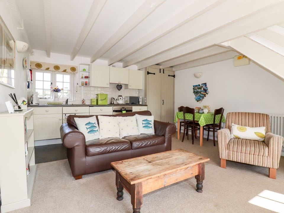 Cottage | Living room | DVD player