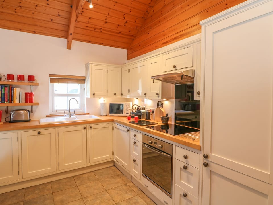 Cottage | Interior