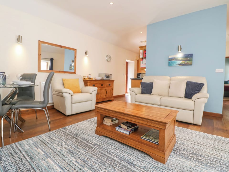 Cottage | Living area