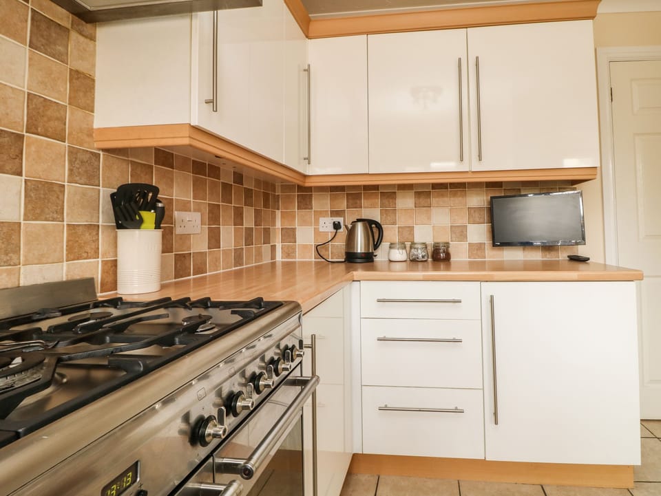 Cottage | Interior