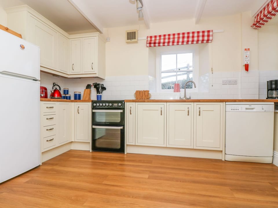 Cottage | Interior