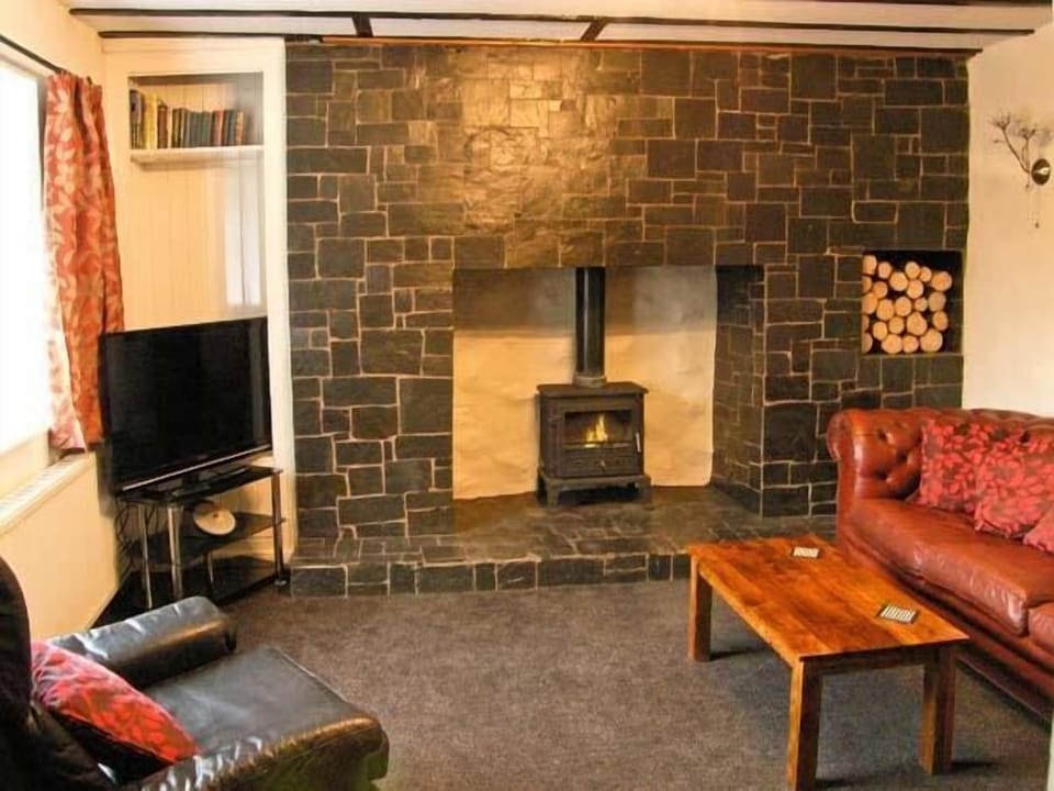 Cottage | Interior