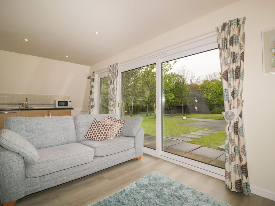 Cottage | Living room | DVD player