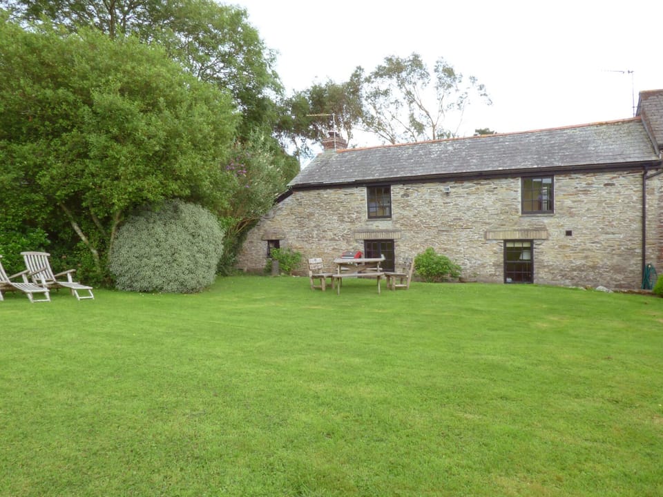 Cottage | Interior