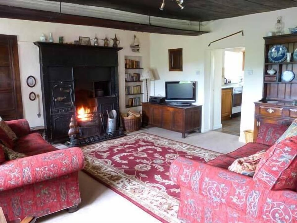 Cottage | Interior