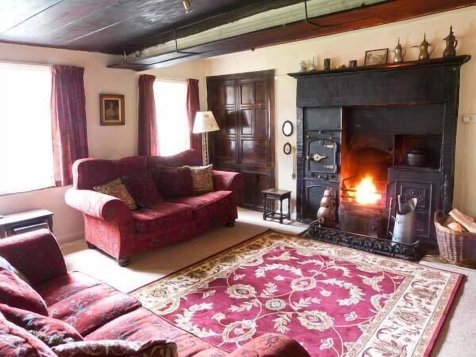 Cottage | Interior