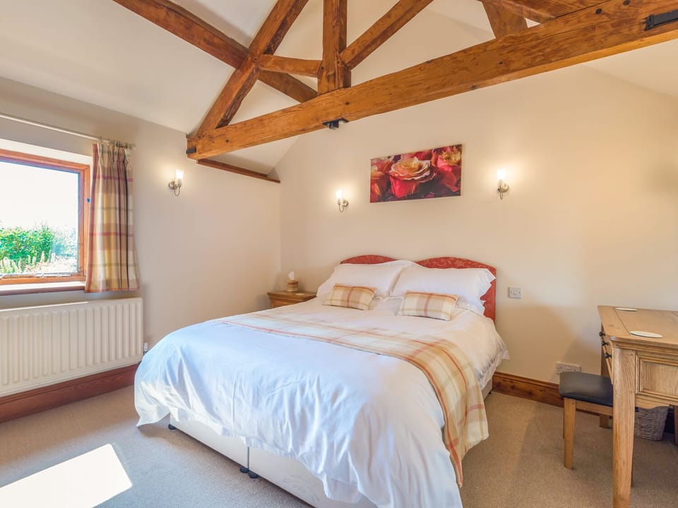 Cottage | 2 bedrooms, individually decorated, individually furnished, free WiFi