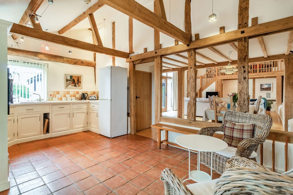 Cottage | Private kitchen | Stovetop, dishwasher, highchair, cookware/dishes/utensils