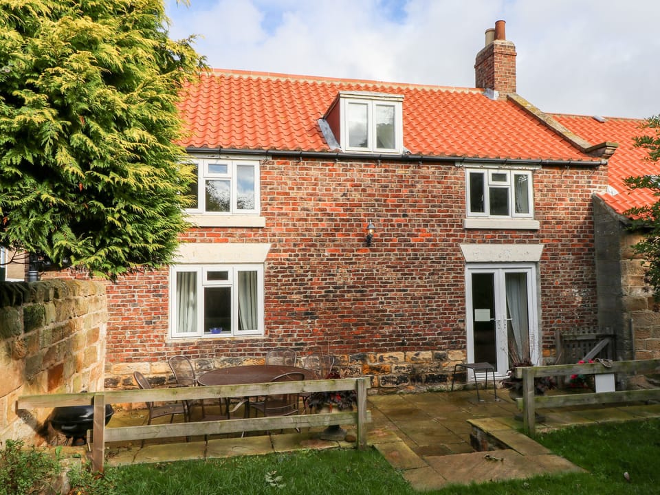 Cottage | Interior