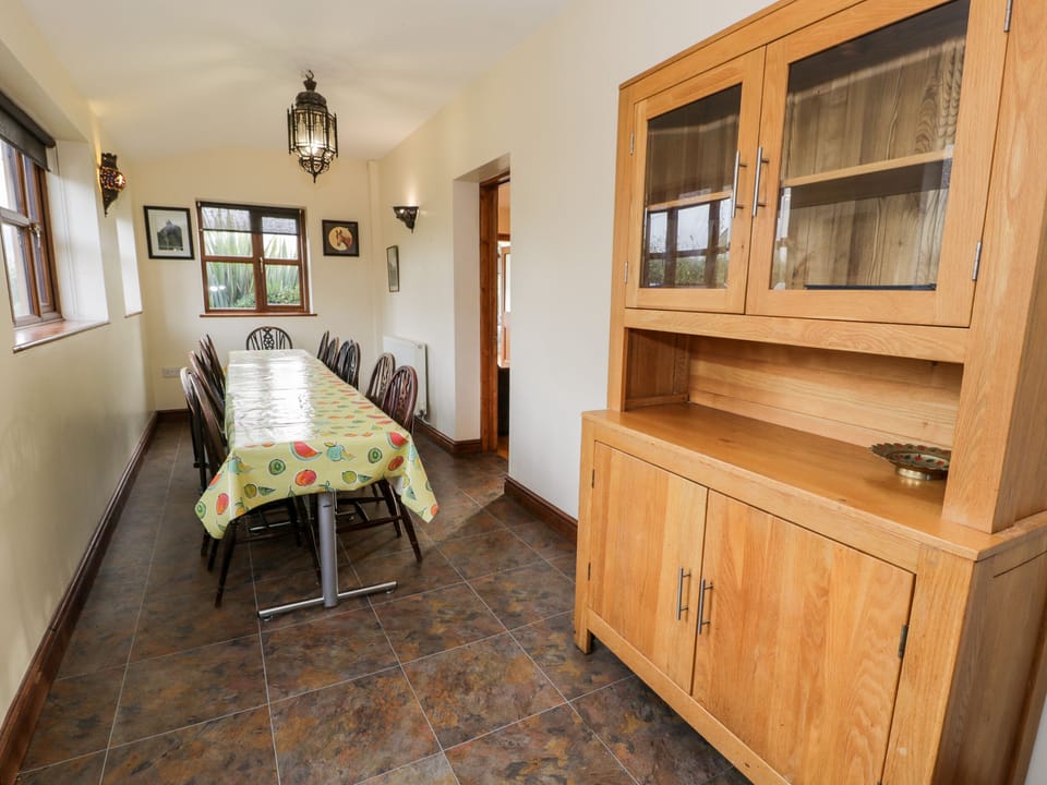 Cottage | Interior