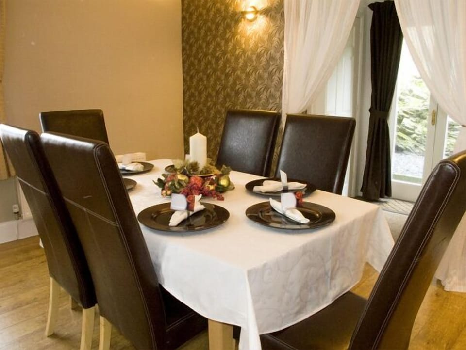 Cottage | Interior