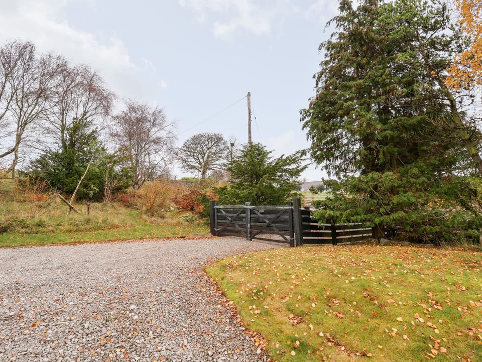 Cottage | Property grounds