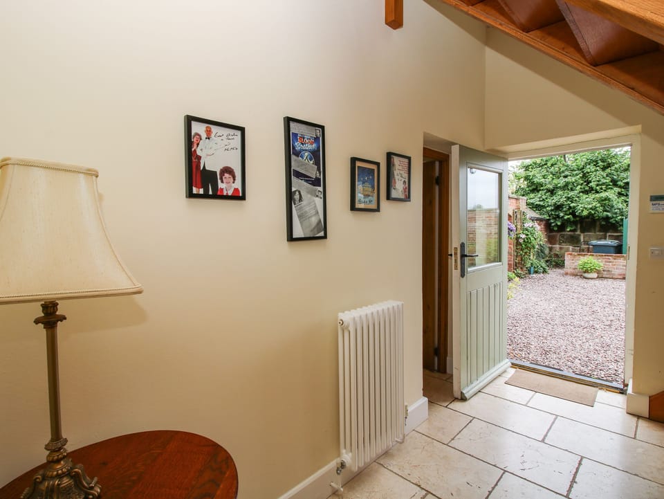 Cottage | Interior